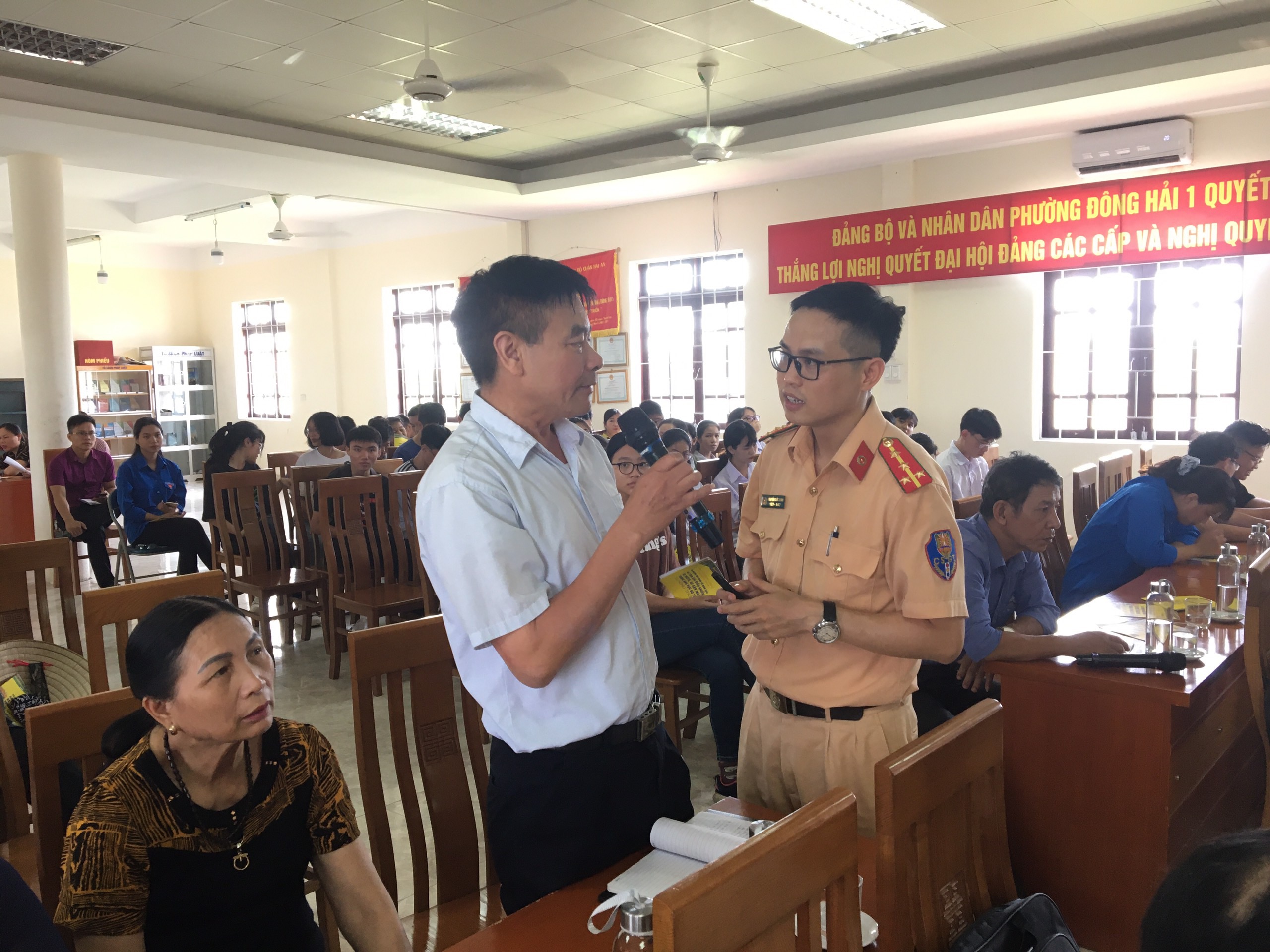 Nâng cao vai trò trách nhiệm của BCH Hội nông dân, Đoàn thanh niên quận Hải An trong công tác đảm bảo TTATGT